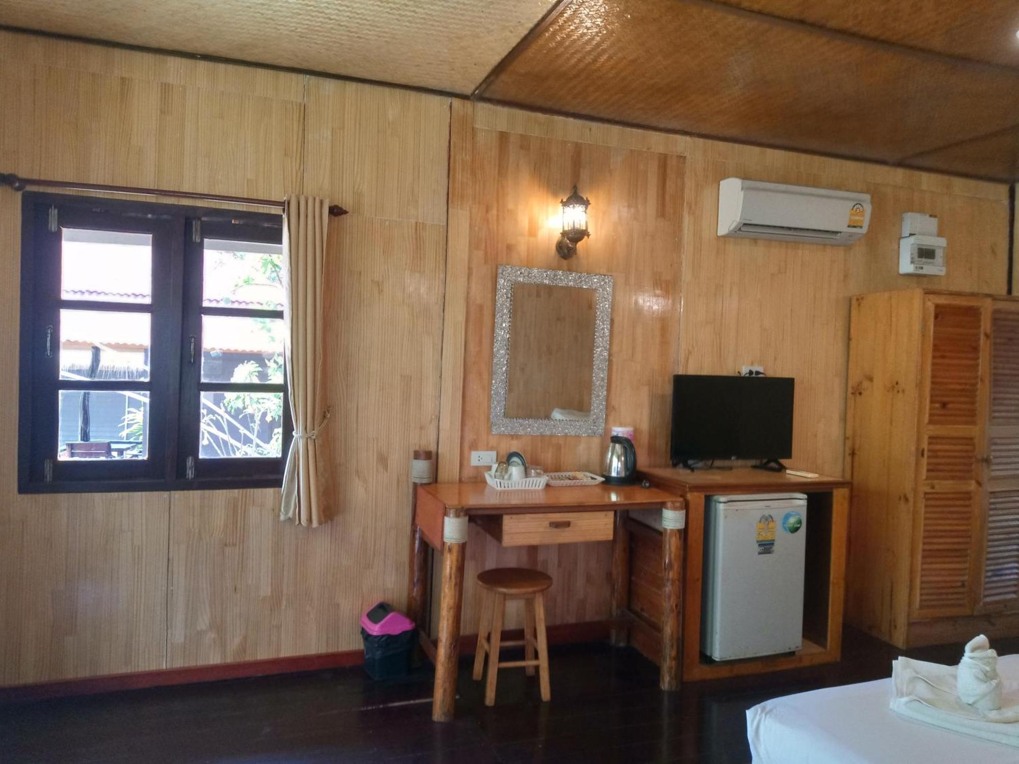 Bow Thong Beach Resort Ko Tao Exterior foto